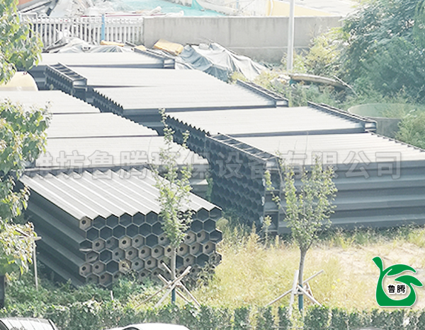 2-玻（bō）璃鋼陽極管.jpg